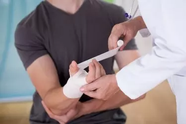 best doctors in narsinghpur, best gynecologist in narsinghpur, best surgeon in narsinghpur, best child specialist in narsinghpur, best physician in narsinghpur, best ent specialist in narsinghpur